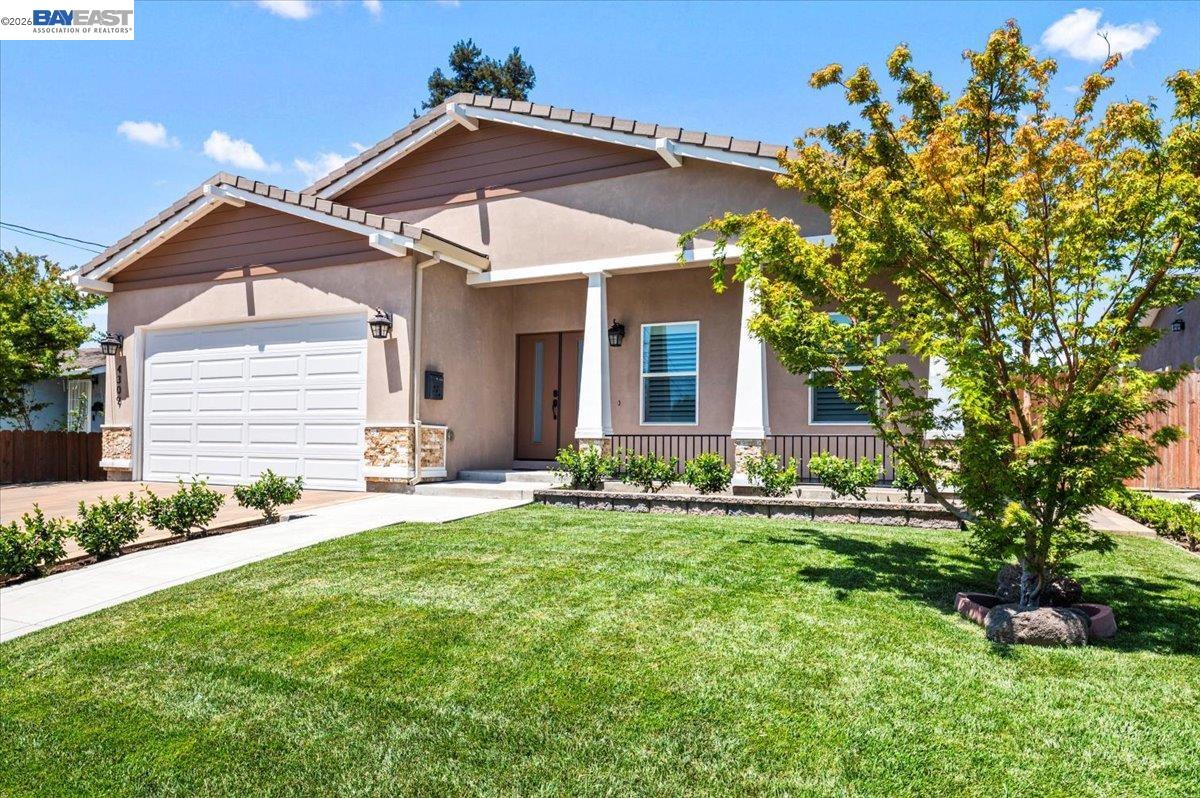 4309 Bora Bora Ave