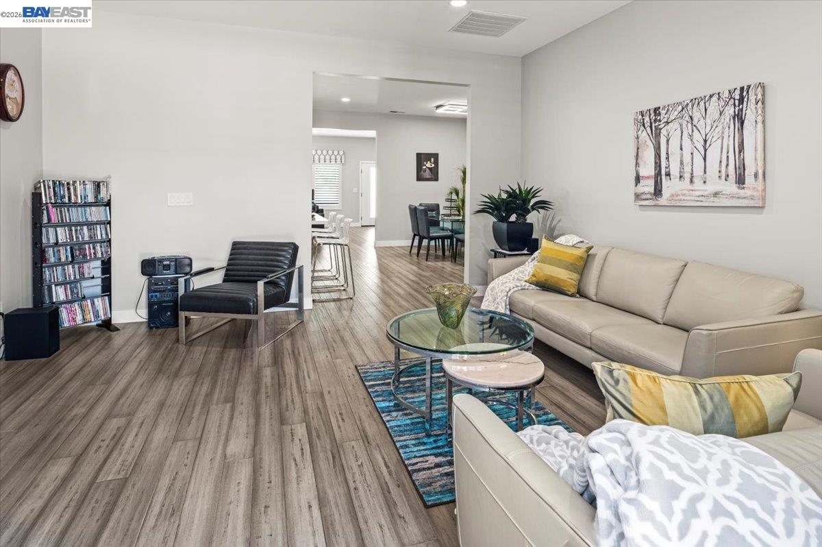 4309 Bora Bora Ave