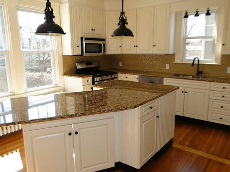 22 THURSTON Street B