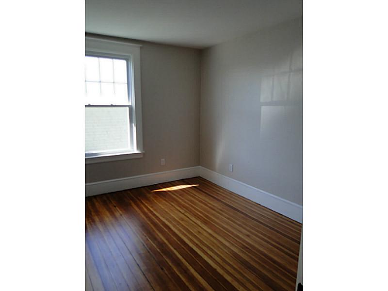 22 THURSTON Street B