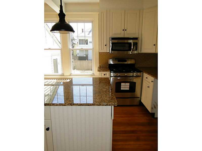 22 THURSTON Street B