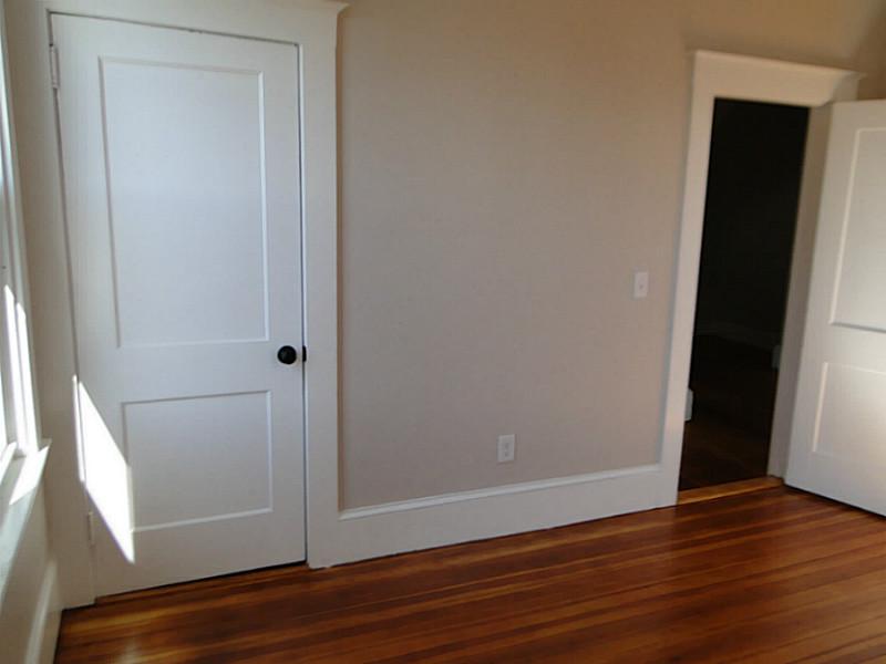 22 THURSTON Street B