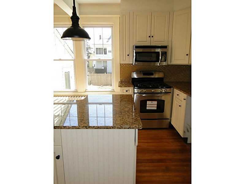 22 THURSTON Avenue B