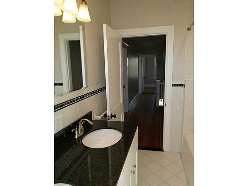 22 THURSTON Avenue B