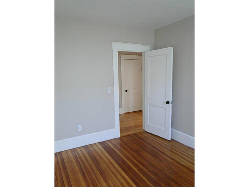 22 THURSTON Avenue B