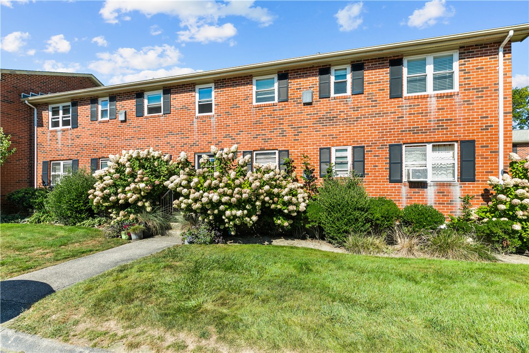 70 Carroll Avenue 112
