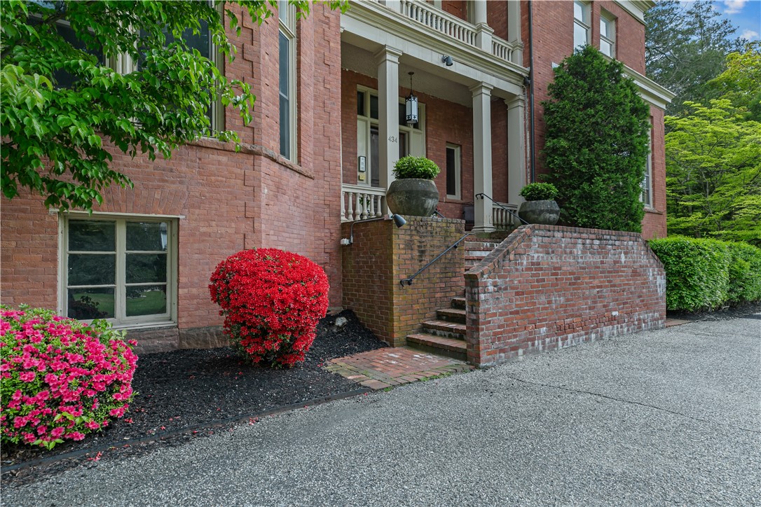 434 Bellevue Avenue 3A