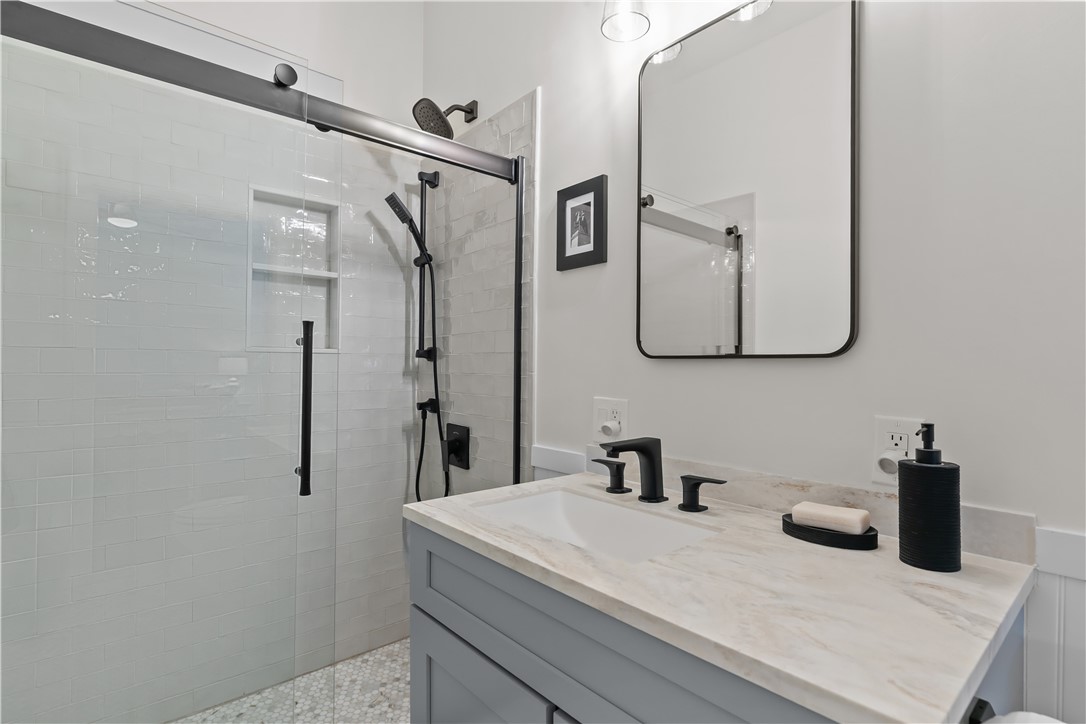 434 Bellevue Avenue 3A