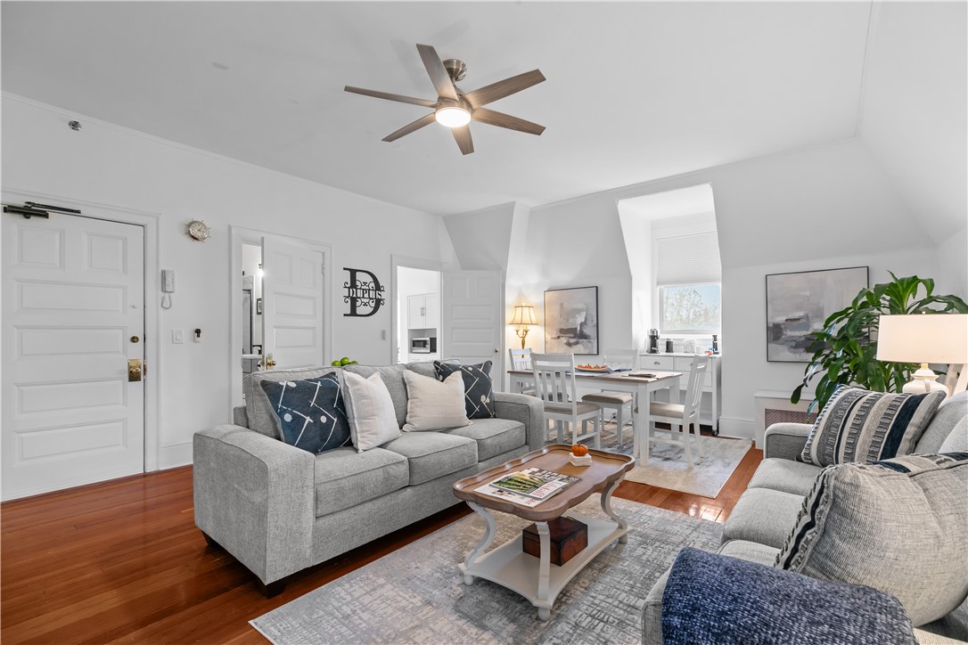 434 Bellevue Avenue 3A