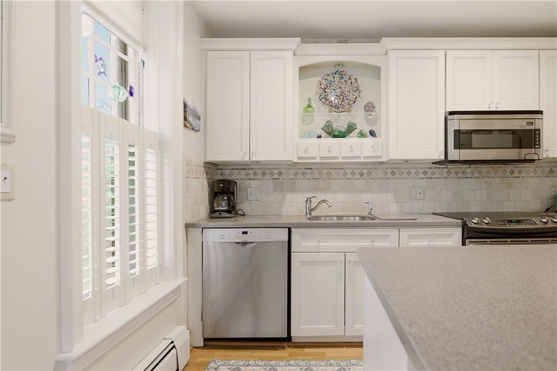 158 Narragansett Avenue I