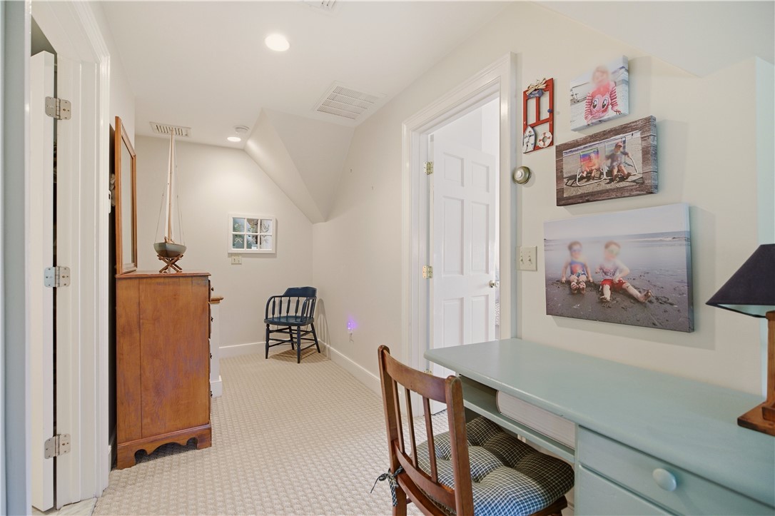 158 Narragansett Avenue I