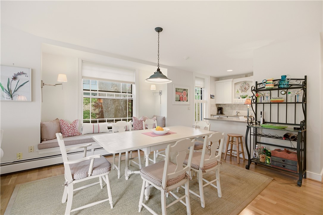 158 Narragansett Avenue I