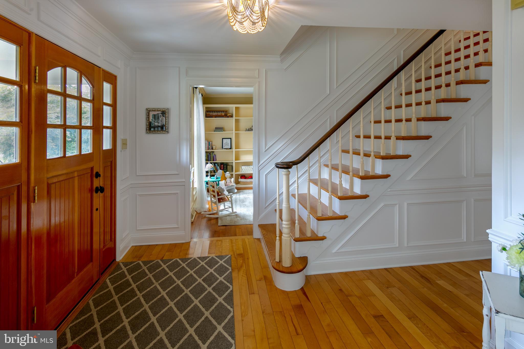 511 Stonecroft LANE