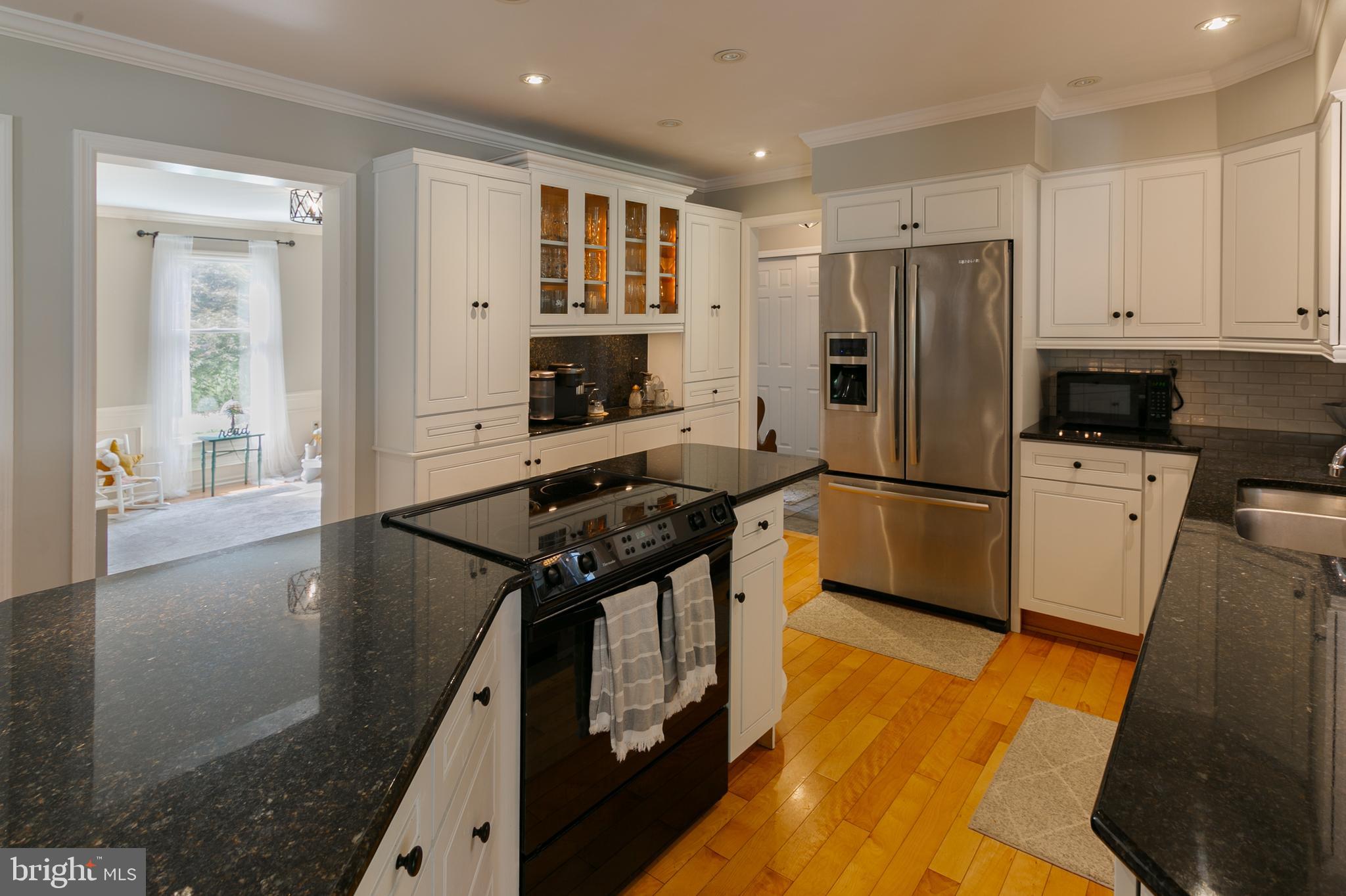 511 Stonecroft LANE