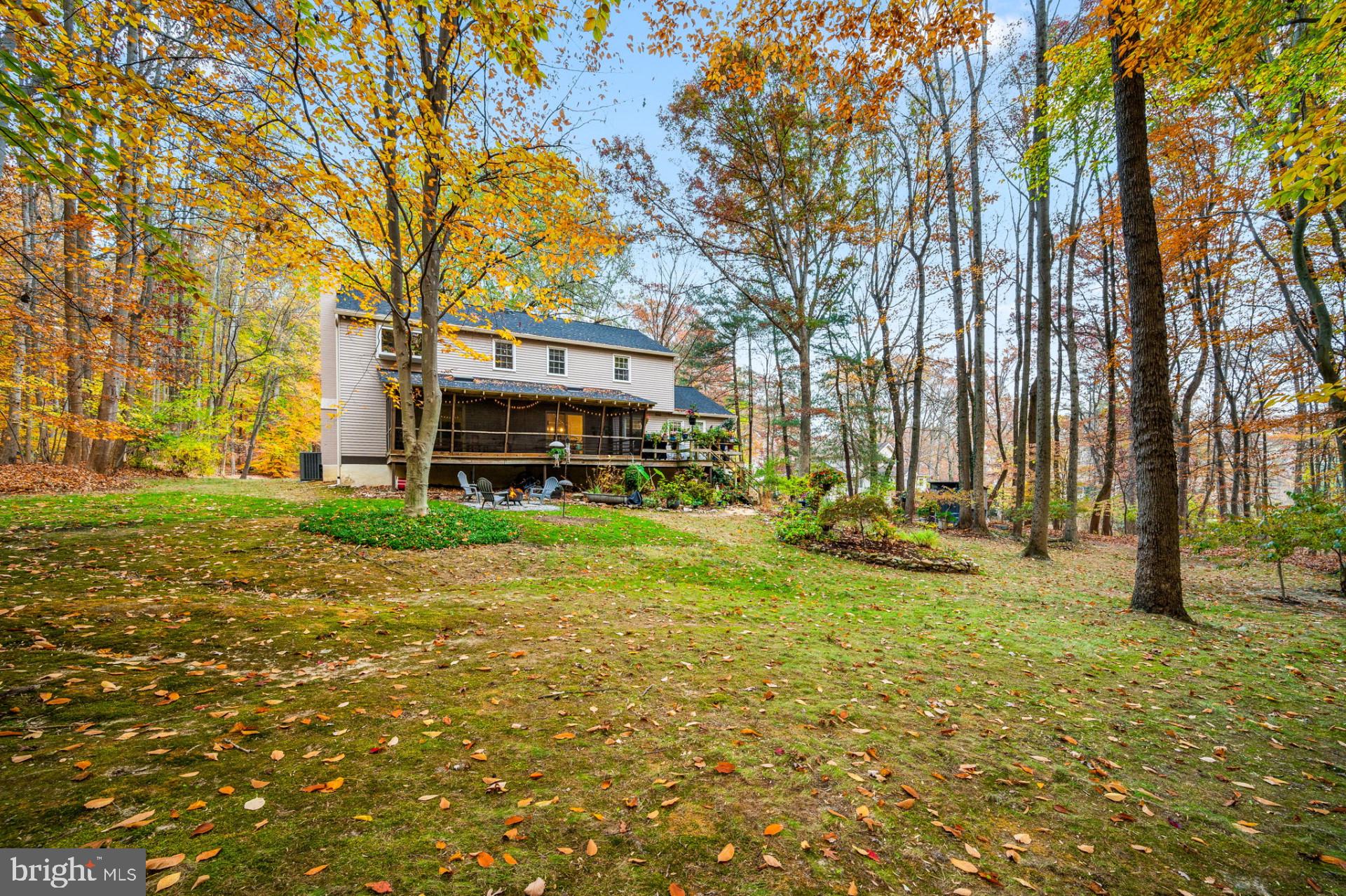 6 Spruce Rd