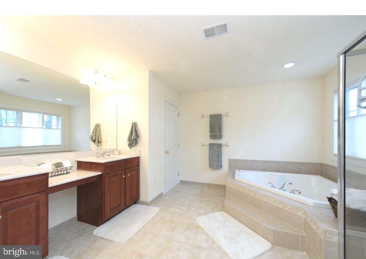 21 Spring Valley Rd
