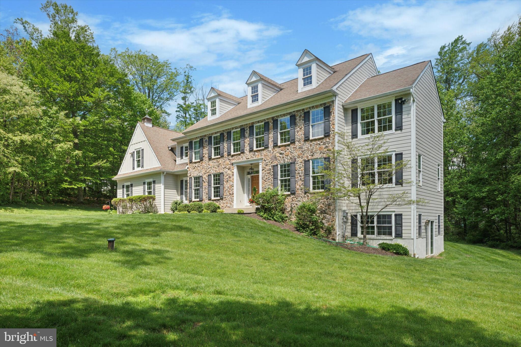 21 Spring Valley Rd