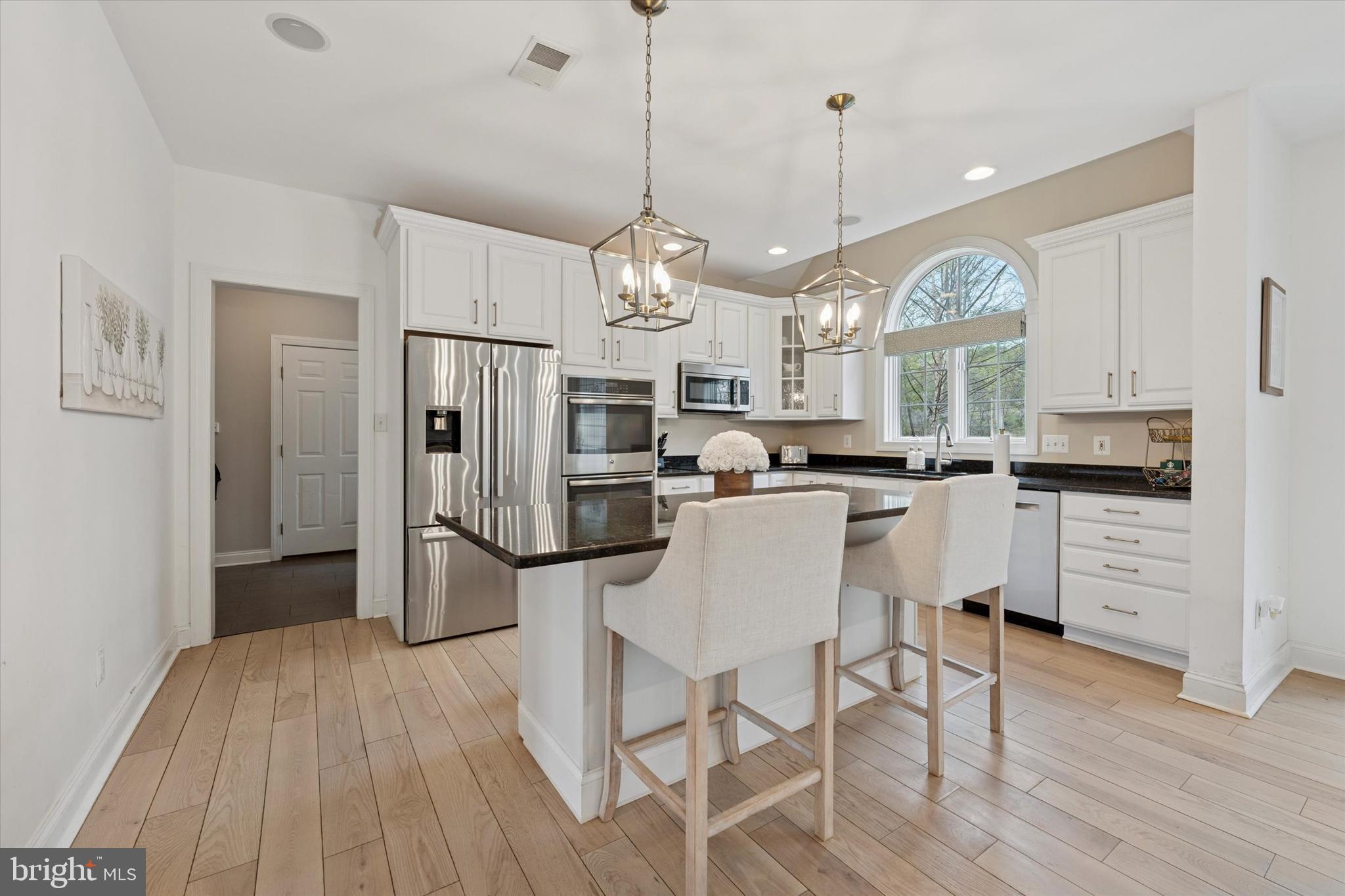 21 Spring Valley Rd