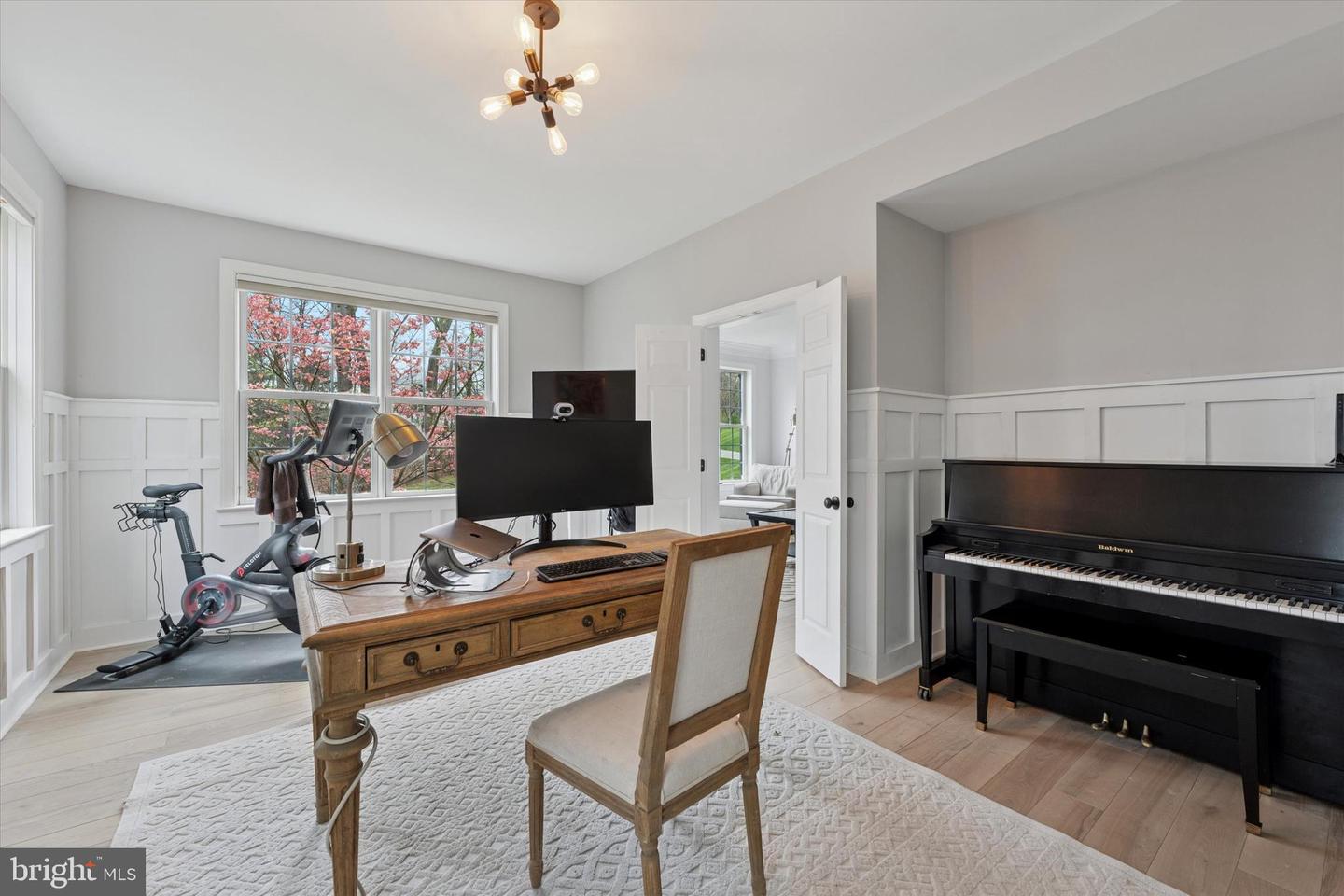 21 Spring Valley Rd