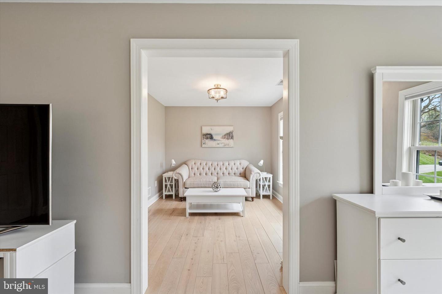 21 Spring Valley Rd