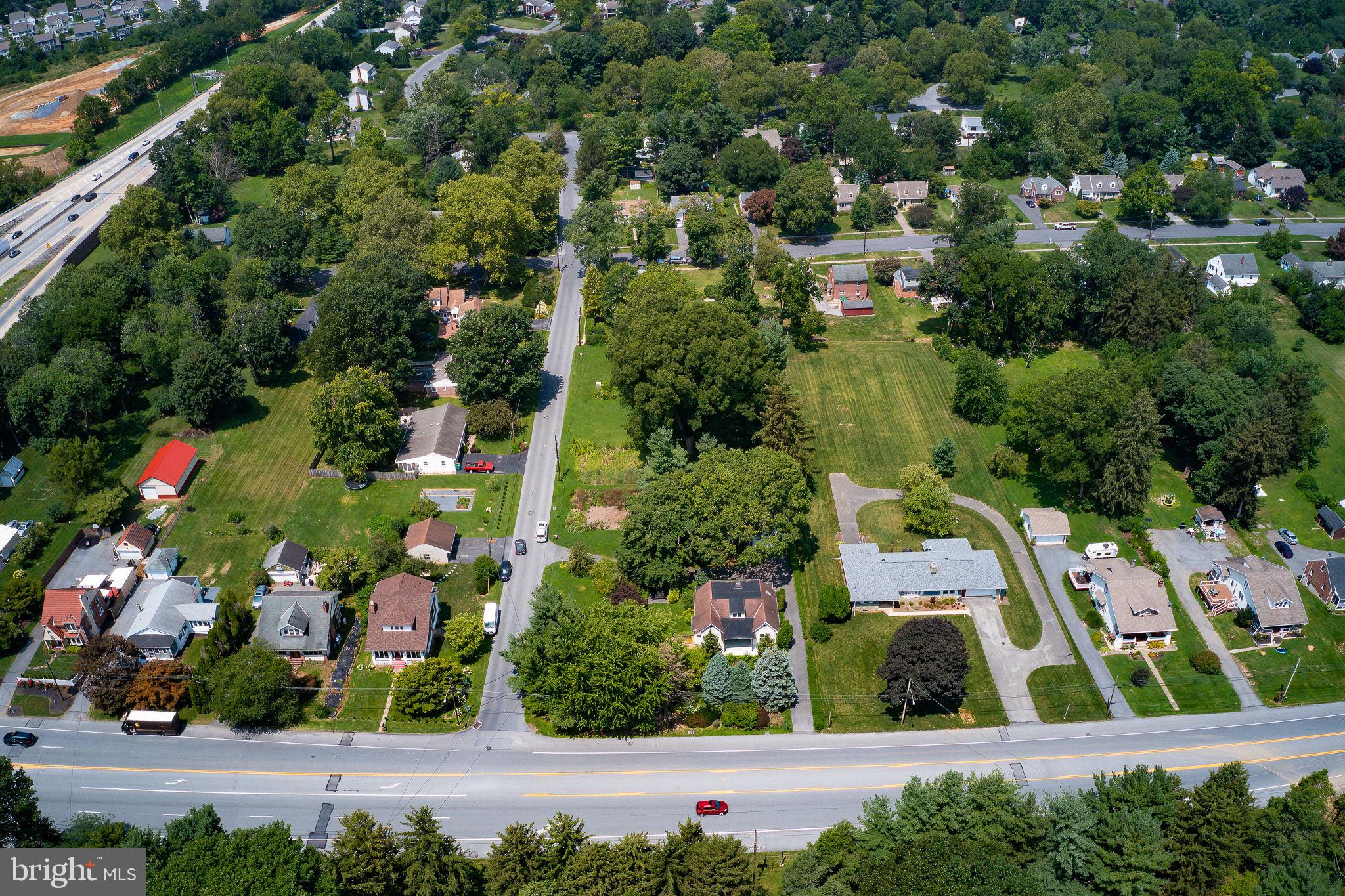 1407 & 1409 New Holland Pike