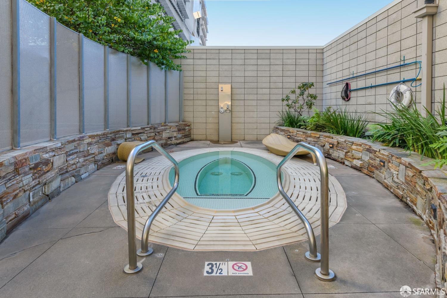 1160 Mission Street # 2303