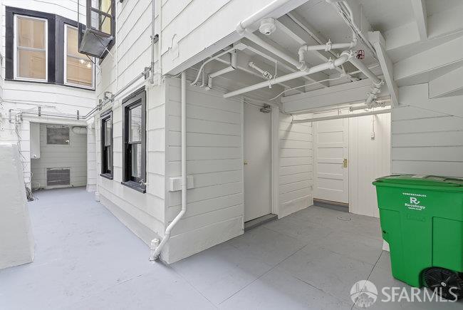 951 Leavenworth Street