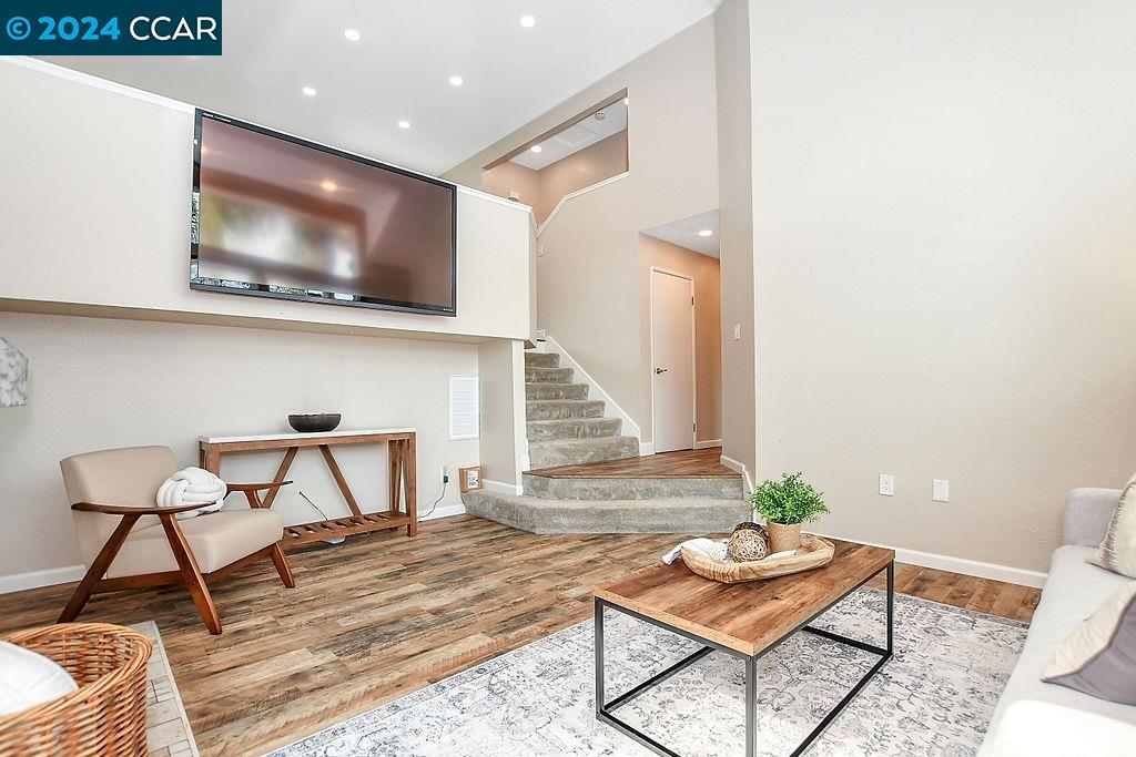 2550 Holly View Court