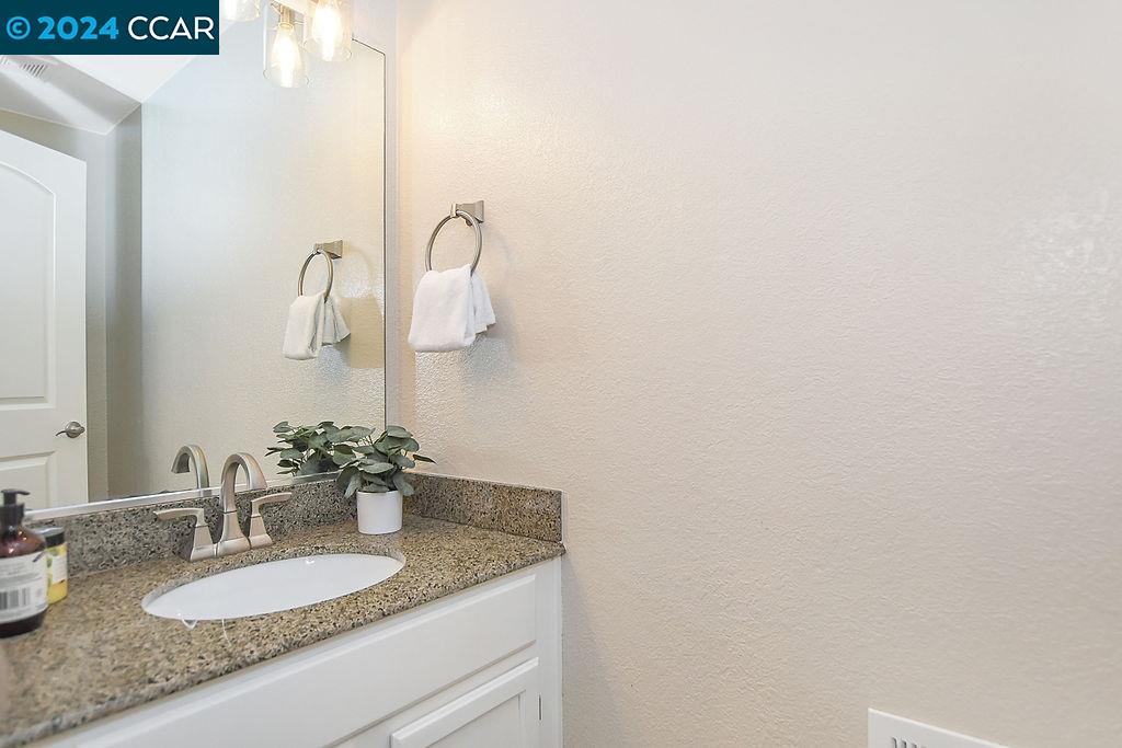 2550 Holly View Court