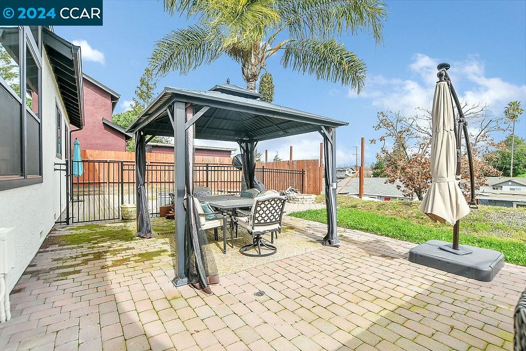 2550 Holly View Court