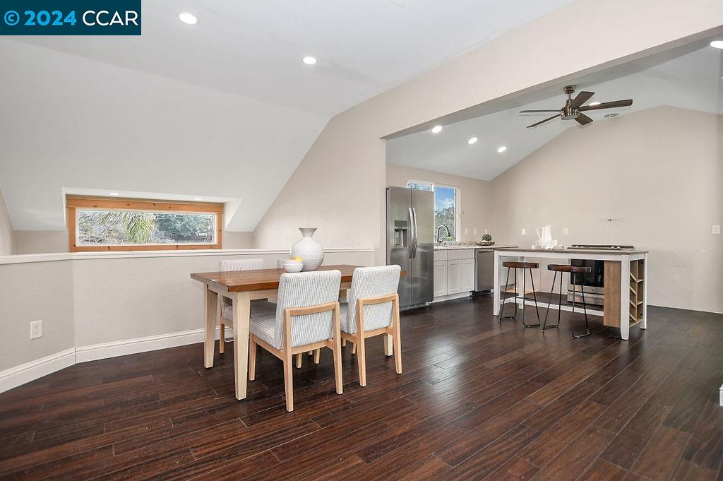 2550 Holly View Court