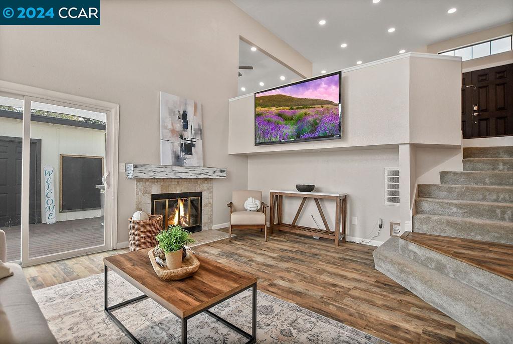 2550 Holly View Court