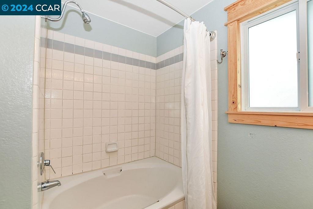 2550 Holly View Court