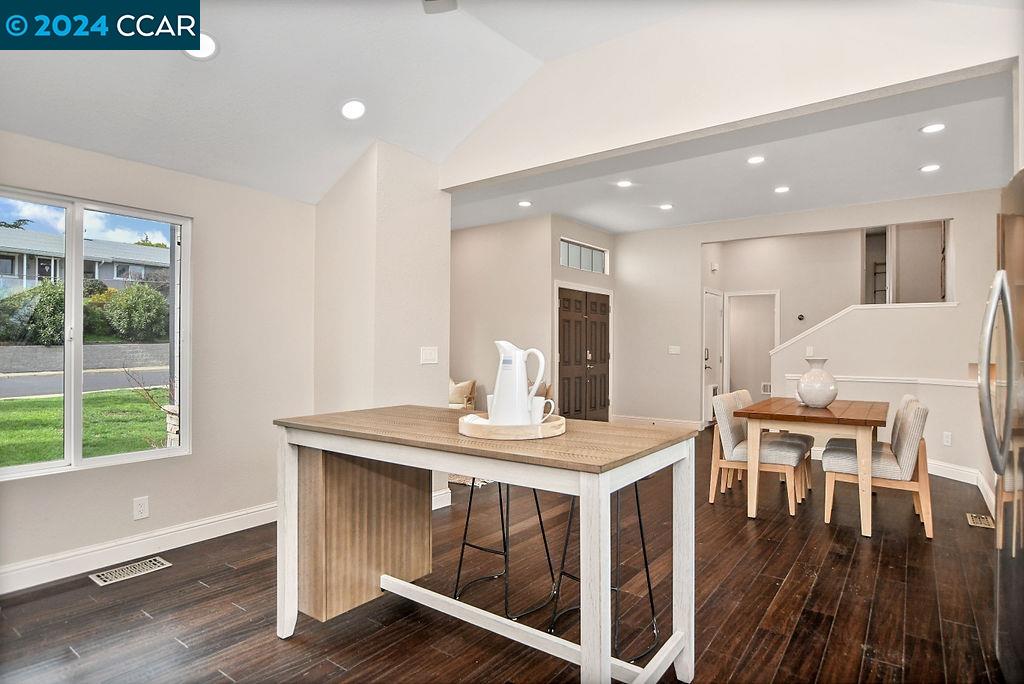 2550 Holly View Court