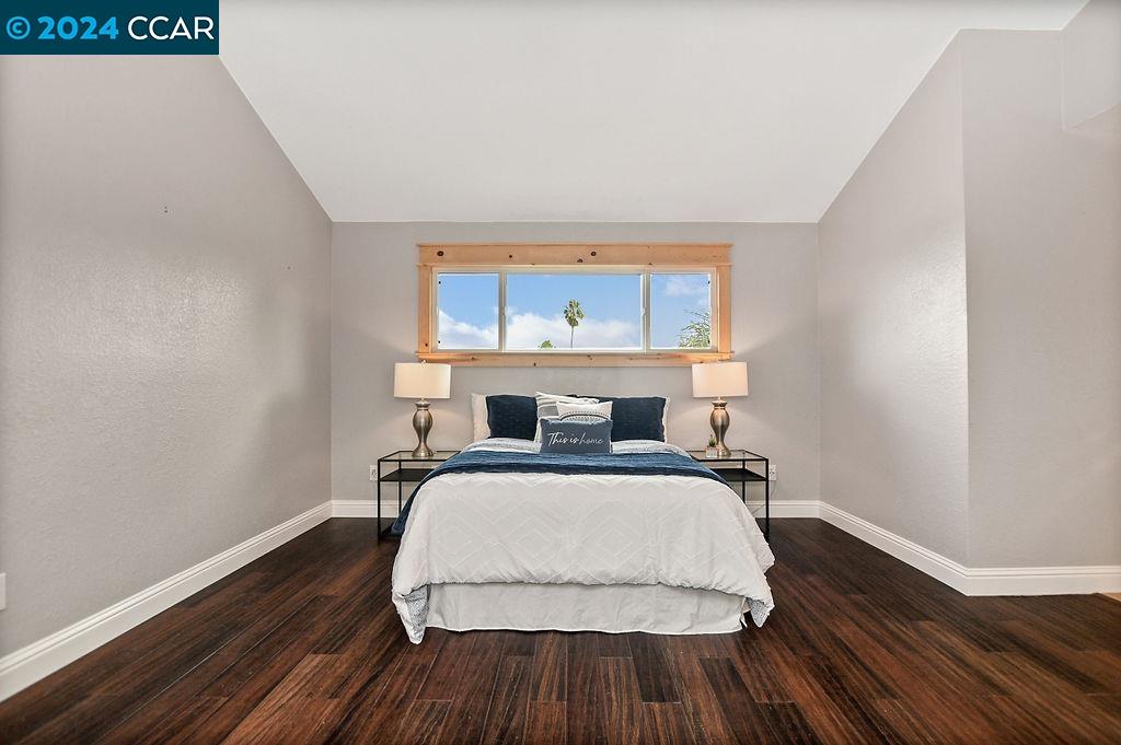 2550 Holly View Court