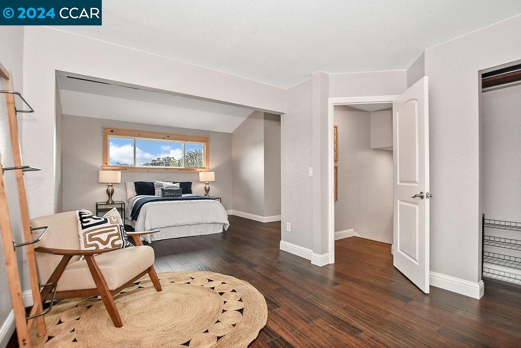 2550 Holly View Court