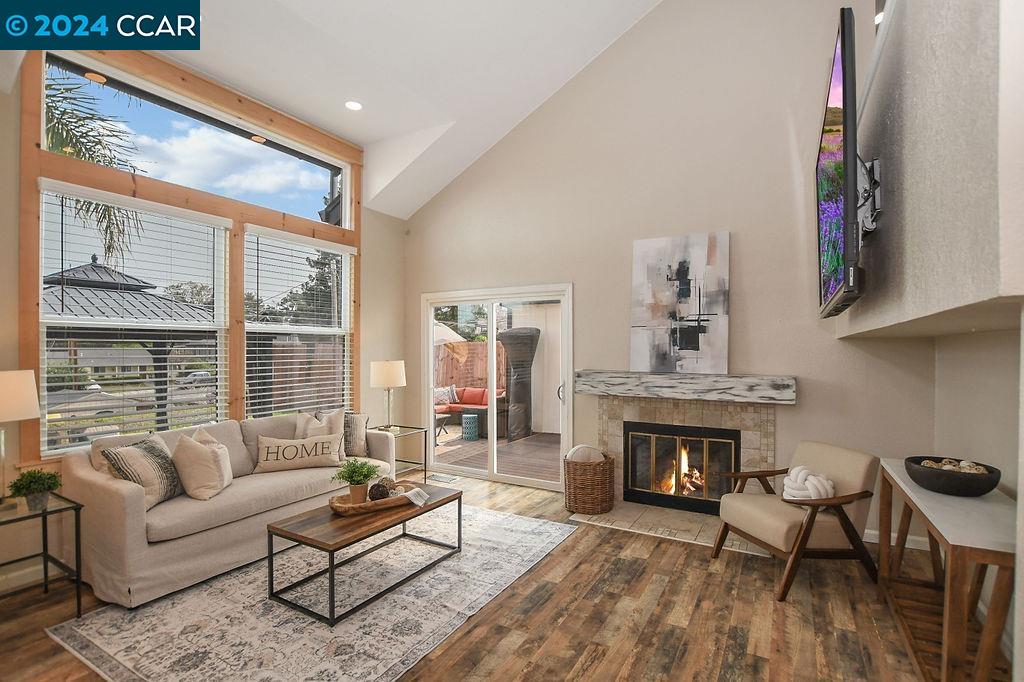 2550 Holly View Court