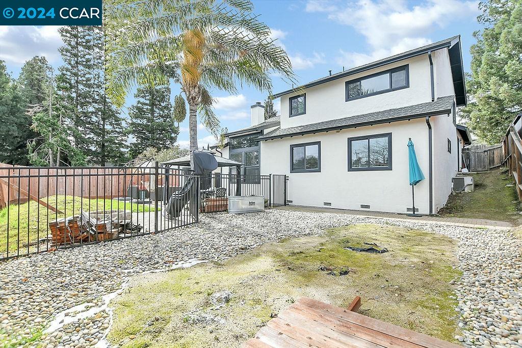 2550 Holly View Court