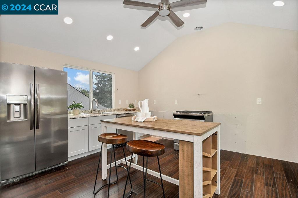 2550 Holly View Court