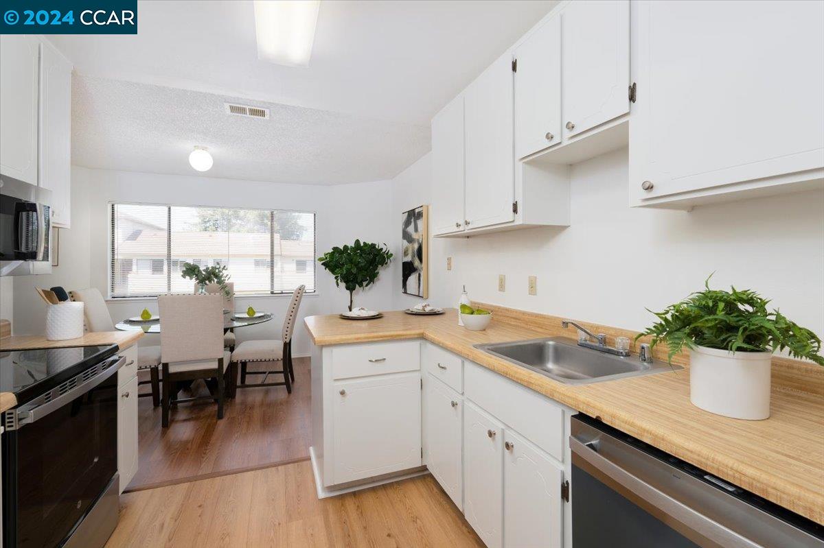 5065 Valley Crest Dr # 242