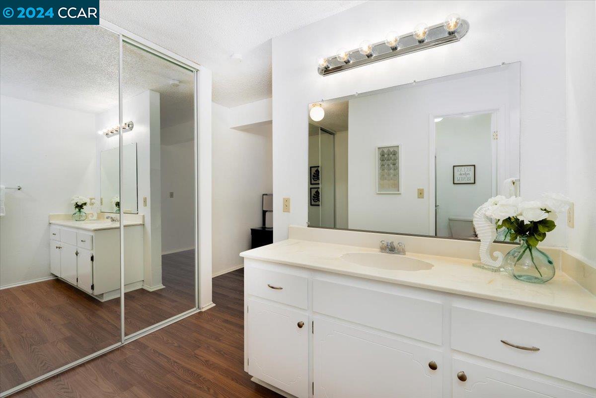 5065 Valley Crest Dr # 242