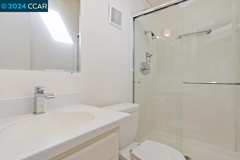 86 Rolling Green Cir