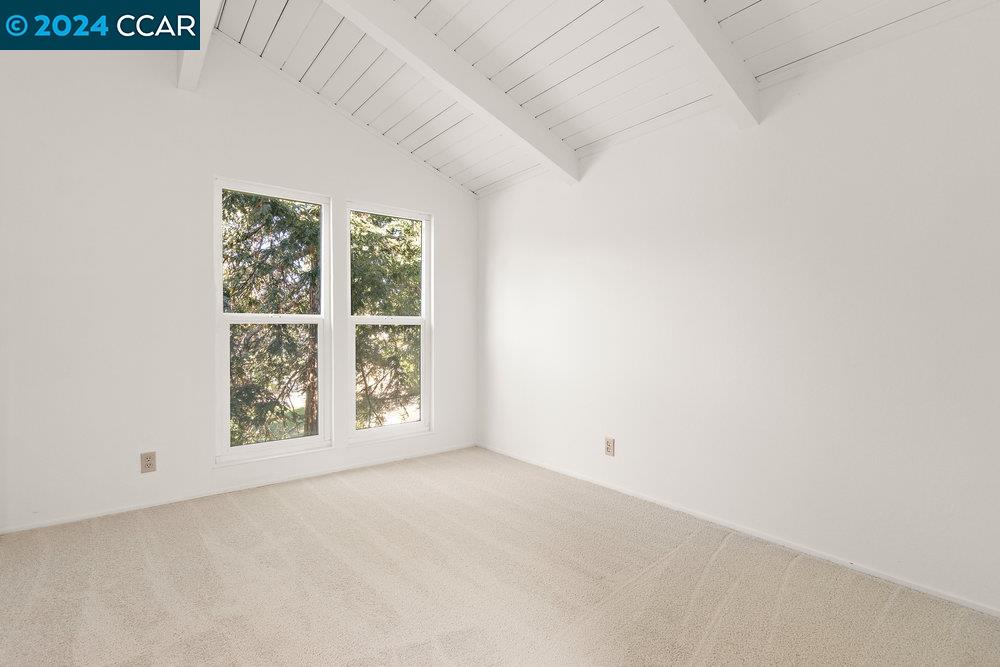 86 Rolling Green Cir