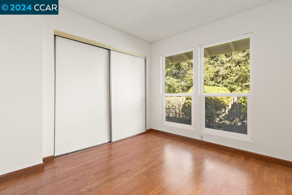 86 Rolling Green Cir