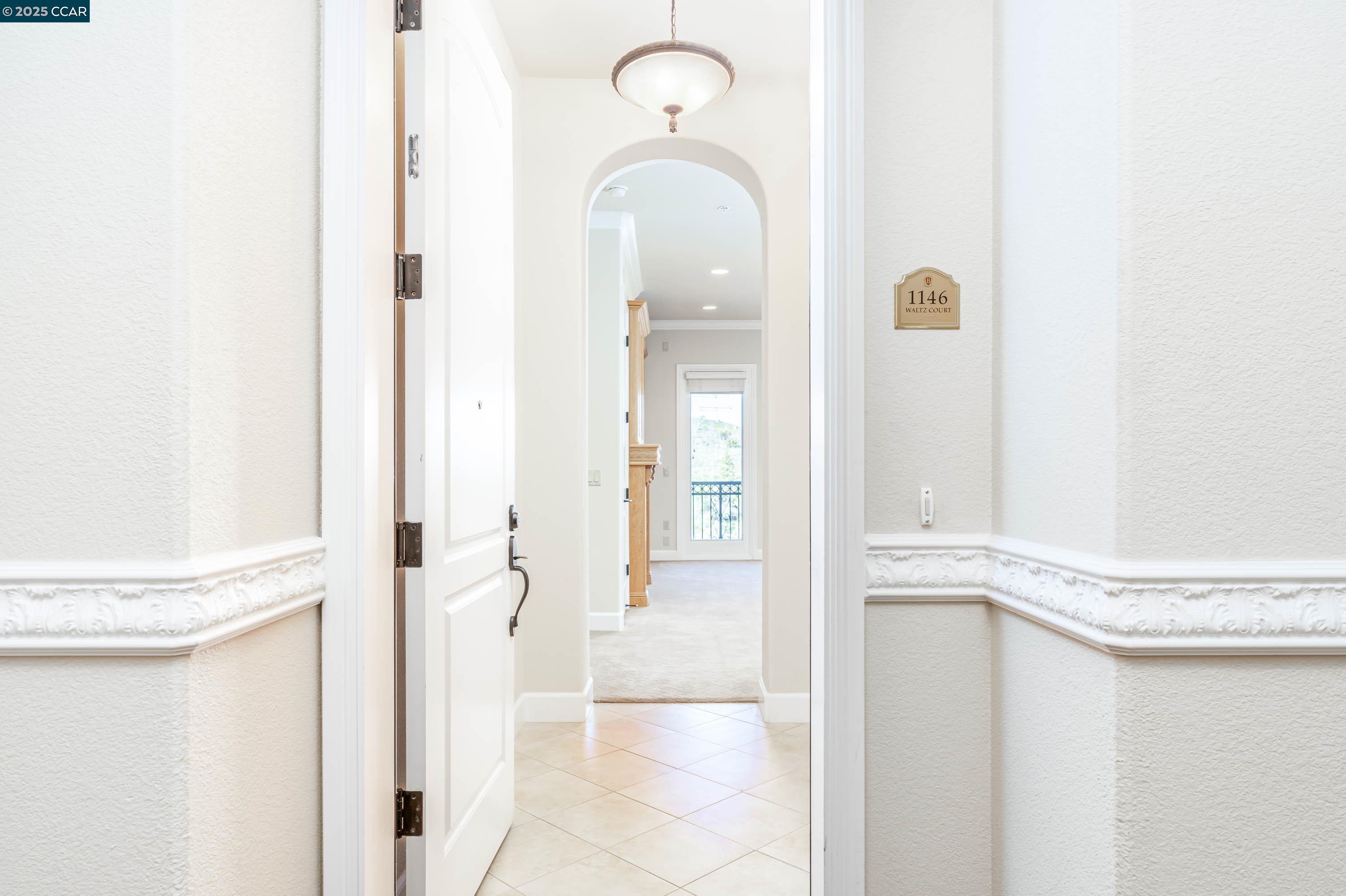 1146 Waltz Ct