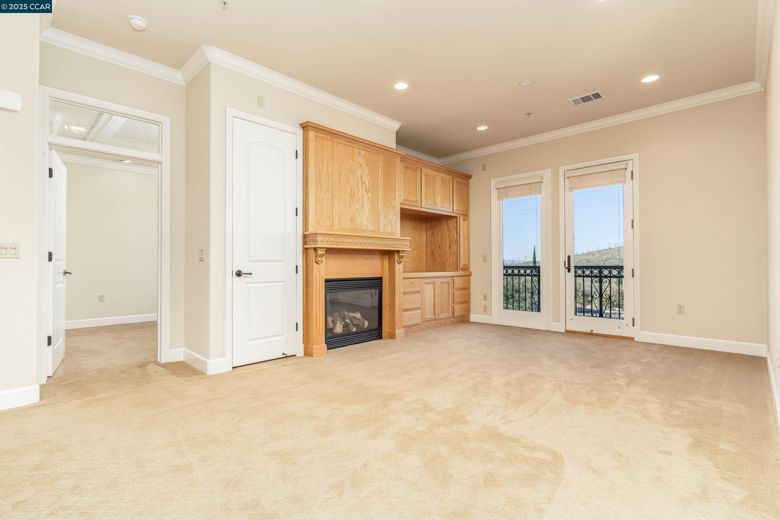 1146 Waltz Ct