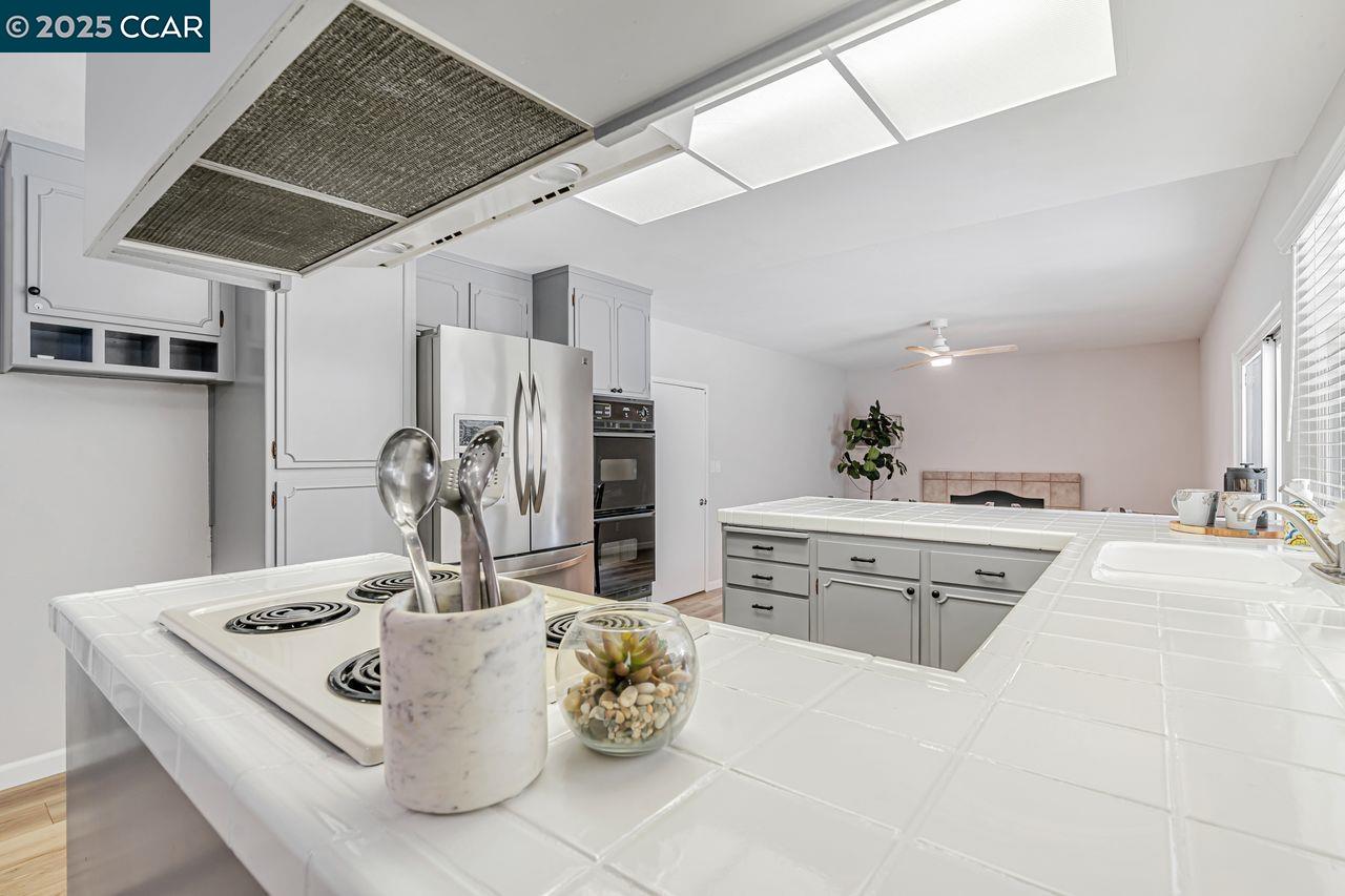 3812 Fernwood Ct
