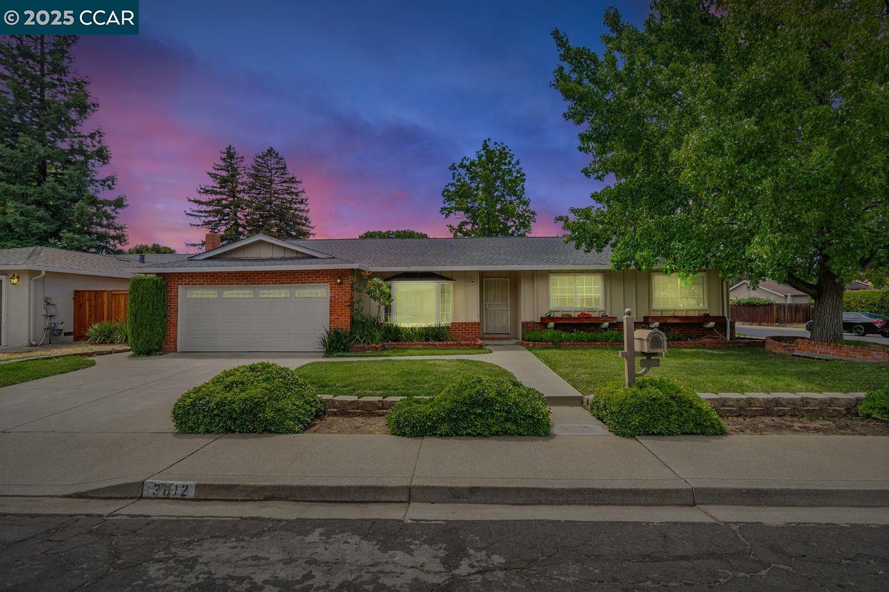 3812 Fernwood Ct