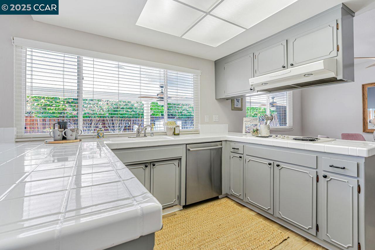 3812 Fernwood Ct