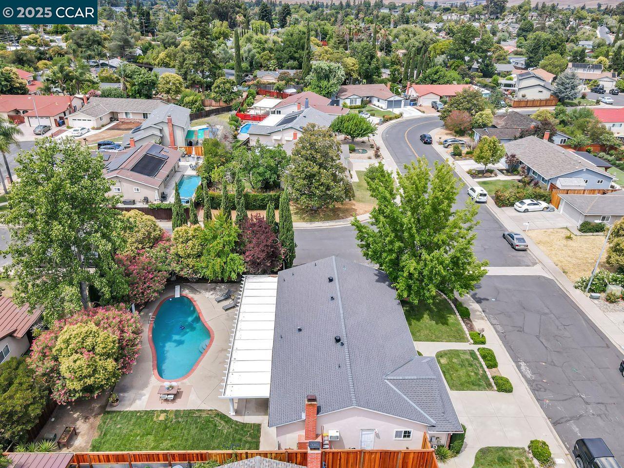 3812 Fernwood Ct